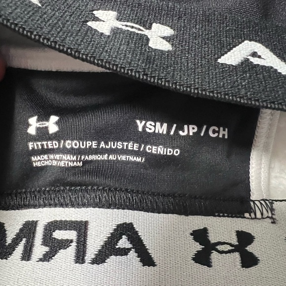Girls Under Armour Sports Bra - Picture 3 of 3